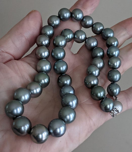 Top Quality 9.1-11.9mm Round Tahitian Sea Peacock Green Pearl Necklace Carousel 1