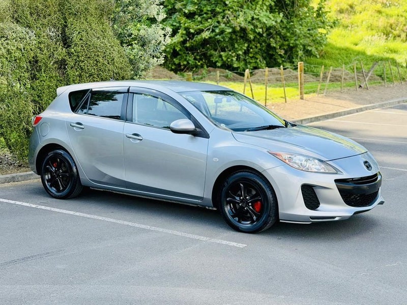 2012 Mazda Axela 1.5L MODEL !! GREY BEAUTY MODE...64320315175170113