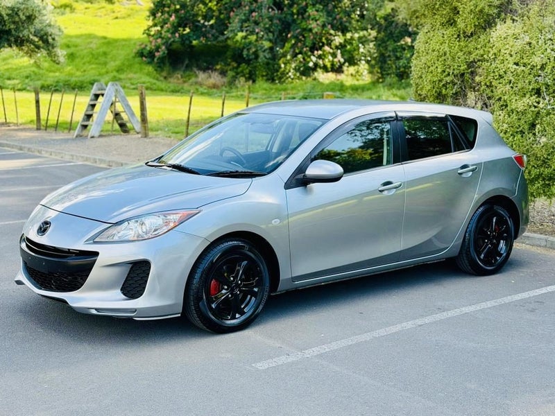 2012 Mazda Axela 1.5L MODEL !! GREY BEAUTY MODE...64320315175170114