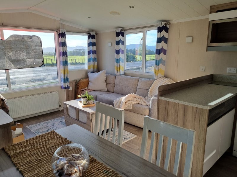 Tiny home on wheels 3.7m x 11m64320525309185111