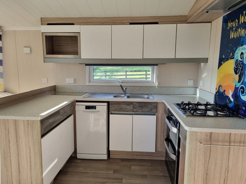 Tiny home on wheels 3.7m x 11m64320525309185114