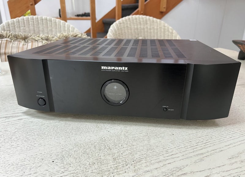 Marantz MM7025 power amplifier64558092736387110