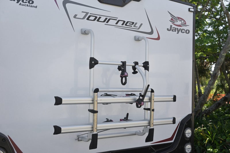 Pristine Jayco Journey 202264325919084034114