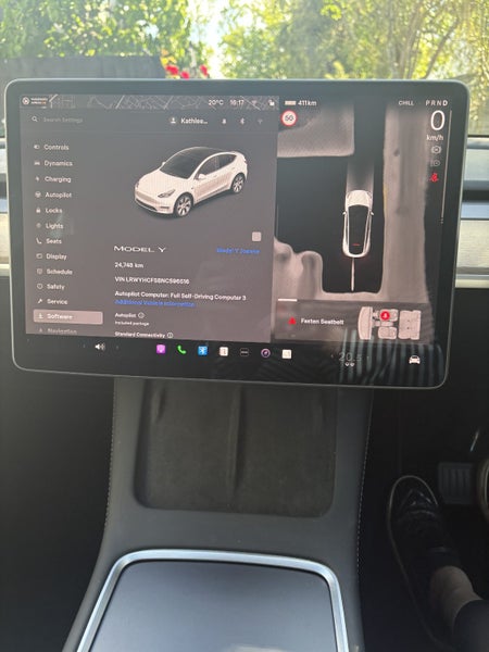 2023 Tesla Model Y Rear wheel drive64326021906307113