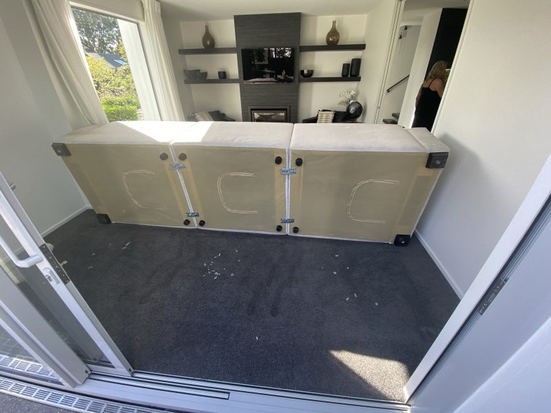 Milano and co extra large sofa64384972346499113