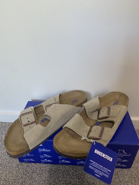 NEW- Birkenstock Arizona’s in Taupe- 3864563763548419110