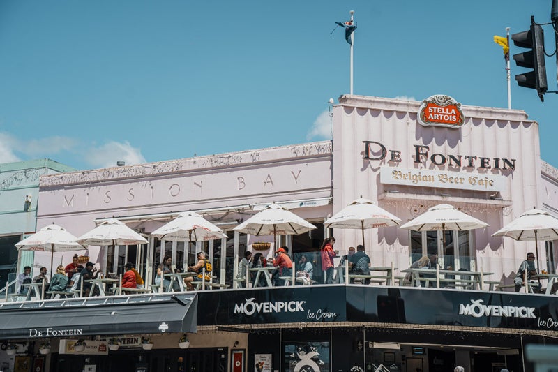 De Fontein Belgian Beer Cafe Carousel 1
