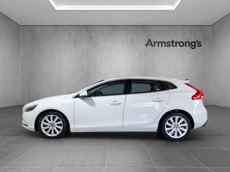 2014 Volvo V40 T464327049225985114