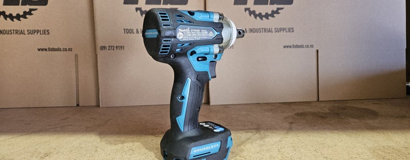 Makita Ex Demo DTW300Z 18V LXT Brushless ½" Impact Wrench - Good Condition Carousel 2