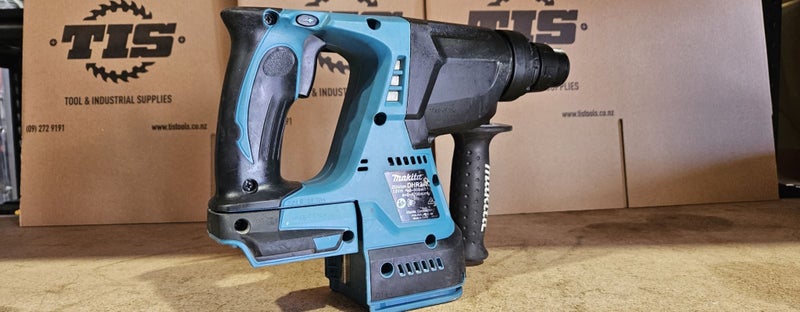 Makita Ex Demo DHR242Z 18V Brushless 24mm SDS Plus Rotary Hammer Good Condition Carousel 2