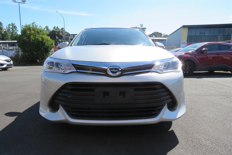 2015 Toyota Corolla Fielder 1.5L Hybrid64327849268353111