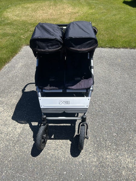 Mountain Buggy Duet/Double Pram64416233230338110