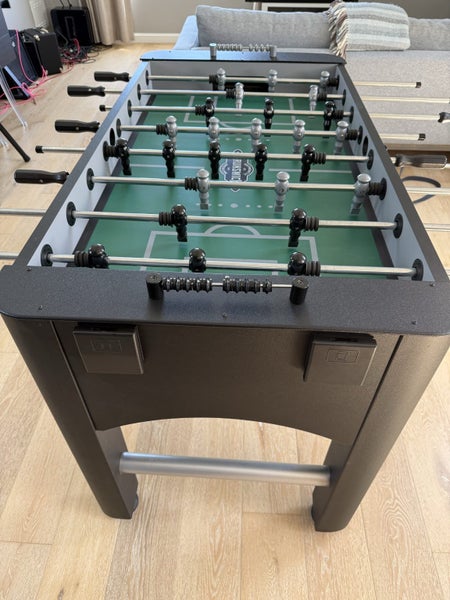 Foosball Table64328190692225111
