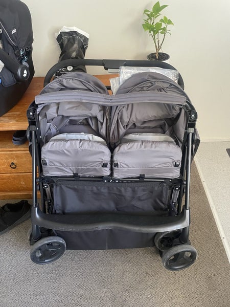 Double Pram - One button set up (very easy to use)64868281785985114