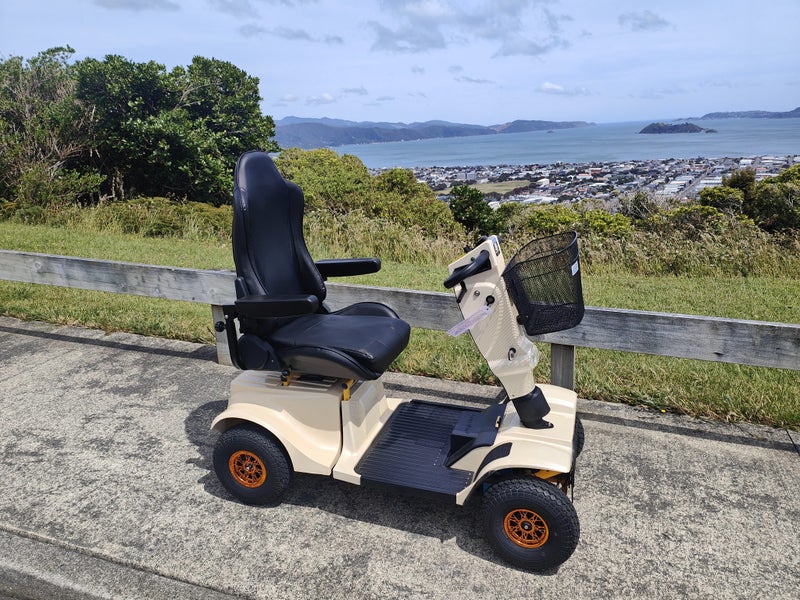 Unique 36v Montana Magnific Mobility Scooter with "Balance Technology" Carousel 2