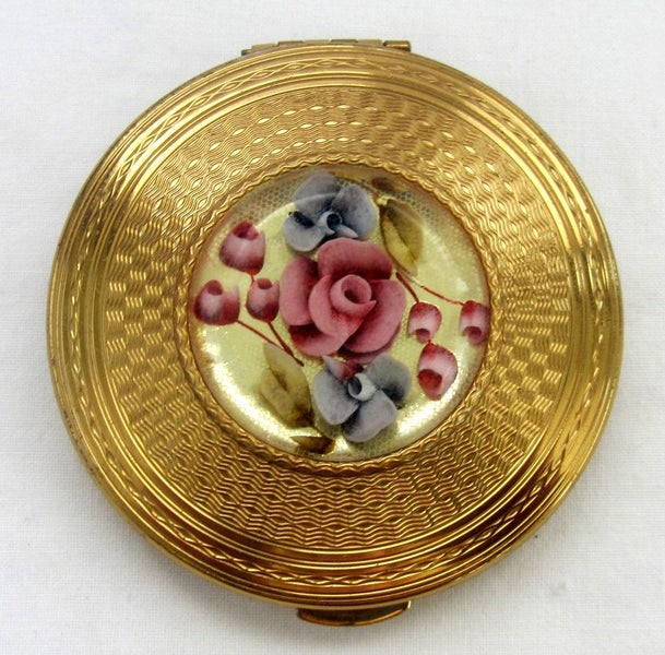VINTAGE 1950'S STUNNING 'KIGU' POWDER COMPACT WITH REVERSE CARVED LUCITE FLOWERS Carousel 1