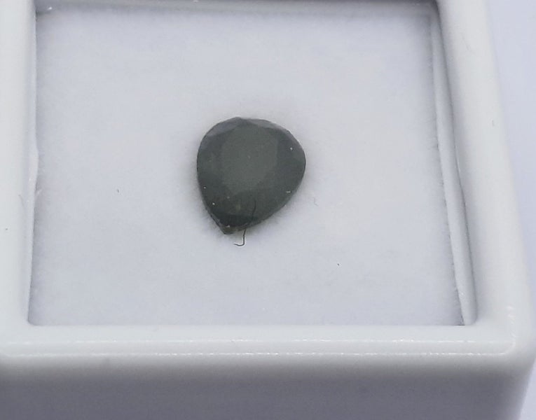 1x Teardrop shape Green Tourmaline Carousel 5