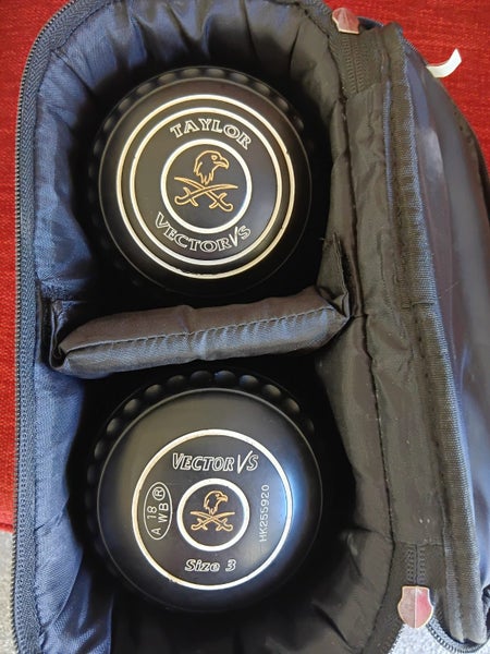 Lawn Bowls and bag Carousel 1