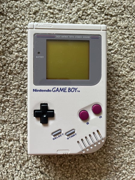 **Original Box** Nintendo Game Boy DMG-01, Charger & Othello64430540848387111