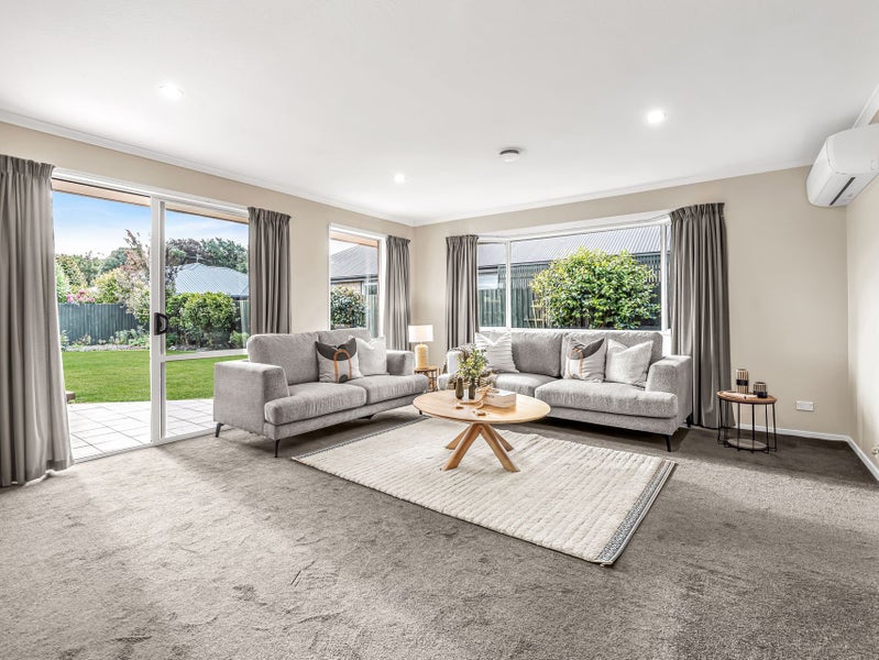 Peace, Privacy and Potential in Prime Location!64329147463553113