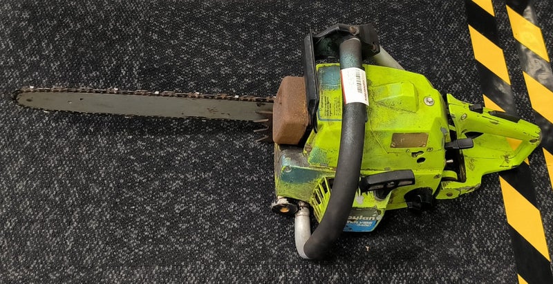 POULAN CHAINSAW**RUSTY **A2147327-1 Carousel 1