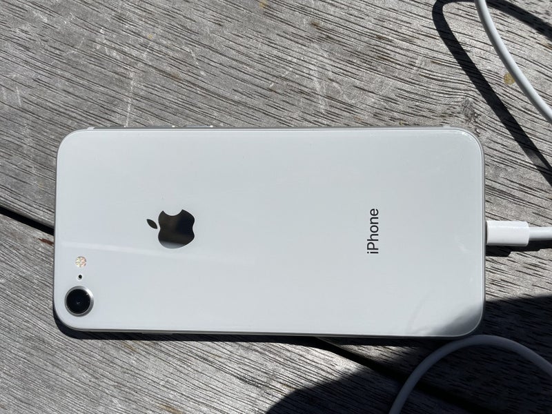 iPhone 8 64GB64494610721922112