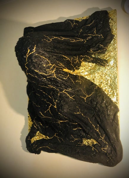 3 concrete sculptures Carousel 2