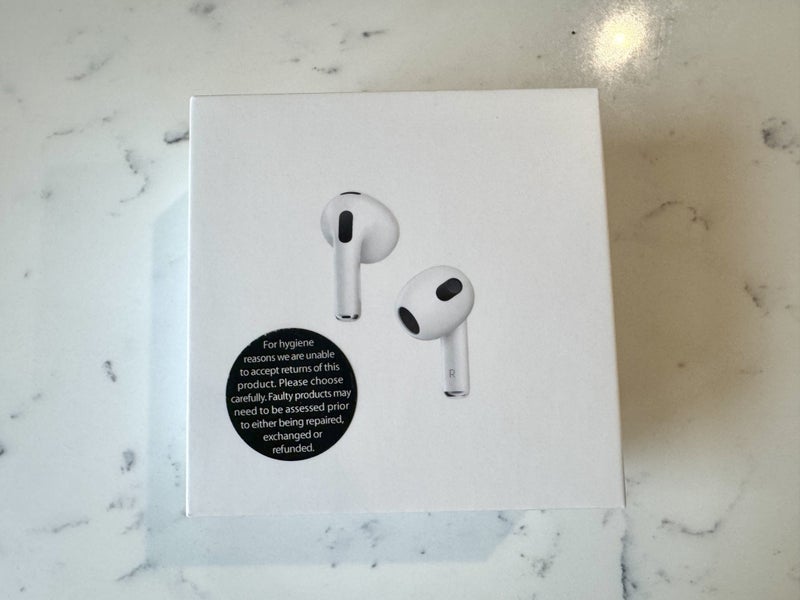 Apple AirPods (3rd Generation) – Mint Condition with Warranty!64408926001667113
