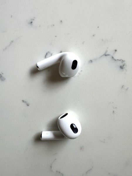 Apple AirPods (3rd Generation) – Mint Condition with Warranty!64408926001667114