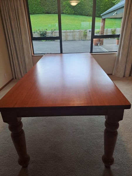 Kauri Dining Table, 8 Dining Chairs, Sideboard64329614284035110