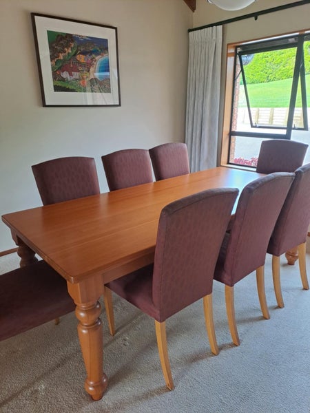 Kauri Dining Table, 8 Dining Chairs, Sideboard64329614284035113