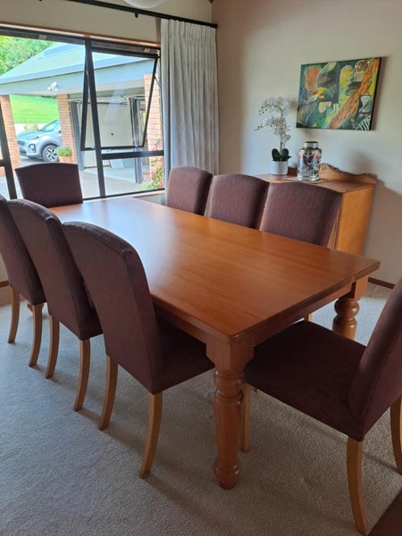 Kauri Dining Table, 8 Dining Chairs, Sideboard64329614284035112