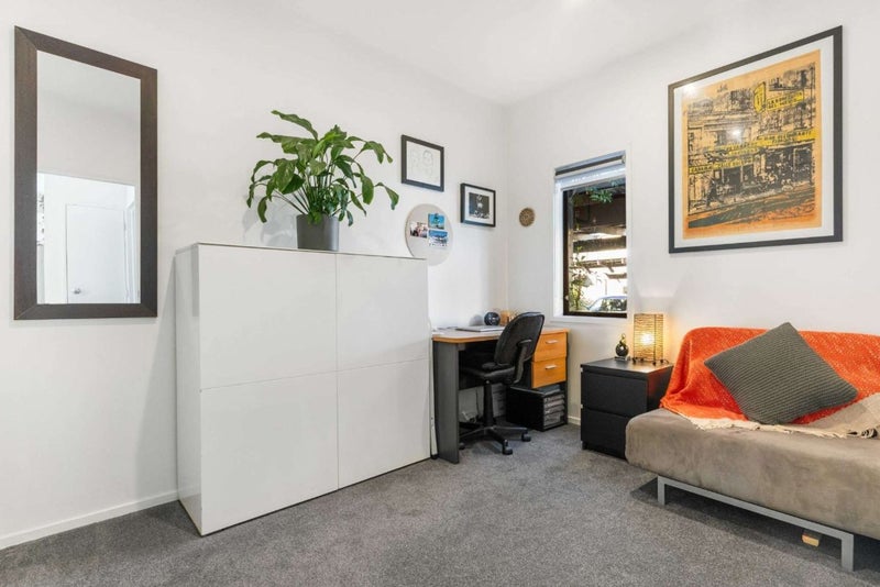 Mount Albert, 2 bedrooms64570975067521111