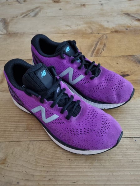 NEW BALANCE 880 V.9 running shoes ** EU 38.5 ** Carousel 1