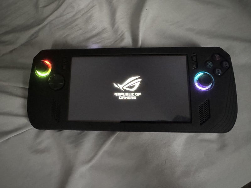 ASUS ROG Ally X 7" FHD Touch 120Hz 1 TB Gaming Handheld64336417377282111