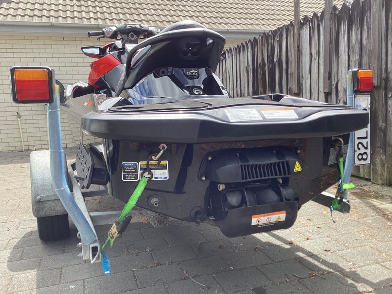 Seadoo RXT260 supercharged jetski64337714104833111