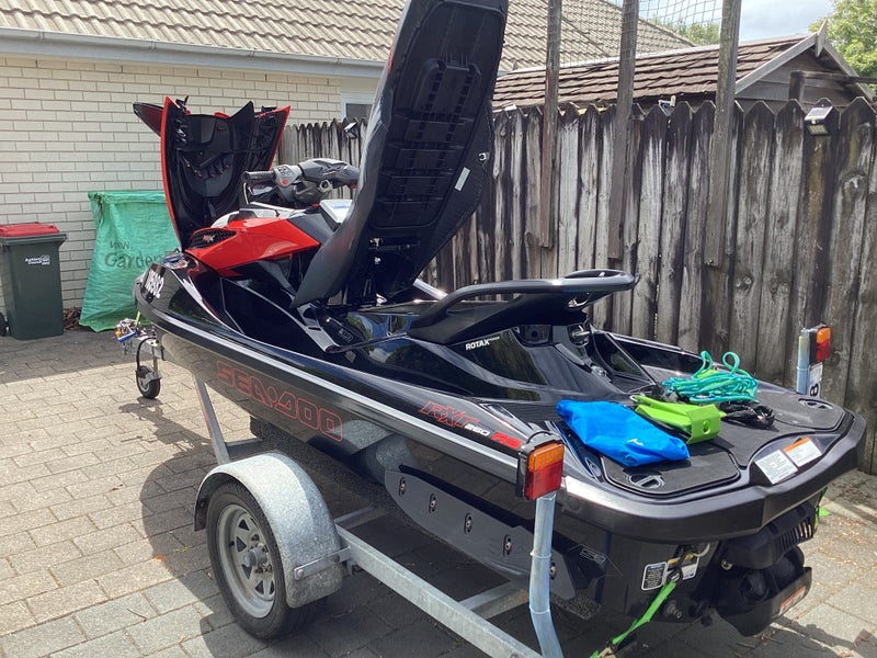 Seadoo RXT260 supercharged jetski64337714104833114