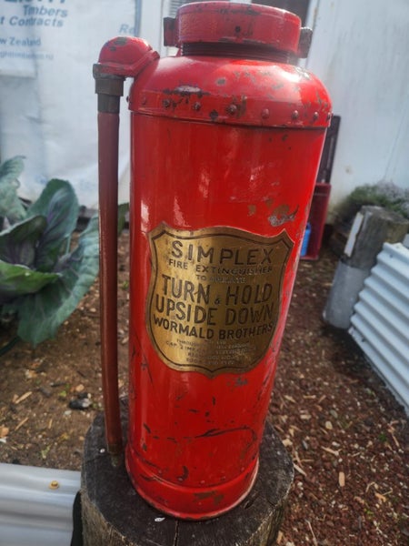 Simplex Antique brass fire extinguisher wormald Carousel 1
