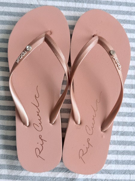 Rip Curl dusky pink jandals (size 5/6)64337938227331111