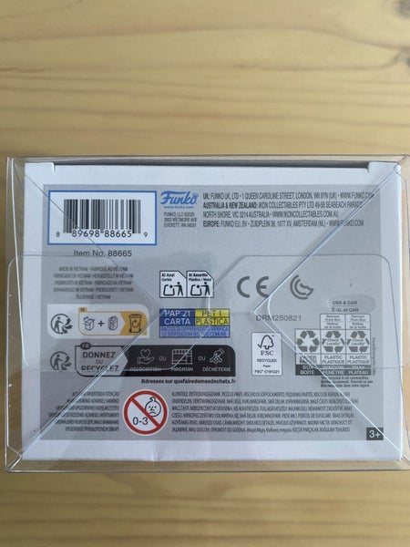 Super Saiyan Goku yardrat limited chase funko pop Carousel 6