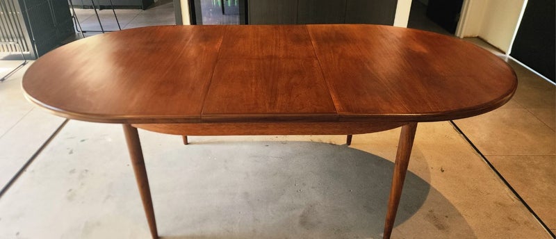 Curvaceous Victor Wilkins 'Fresco' Oval Dining Table by G-Plan64338979491203113