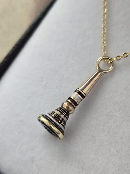 Georgian gold and enamel watch key and fob -pendant or charm Carousel 1