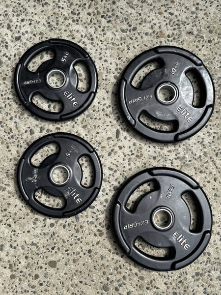 Power cage, weights, bench, olympic bar, dumbbells64339323256195113