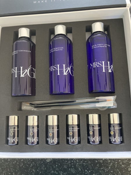 Dyotics Henna Brow Kit Carousel 2