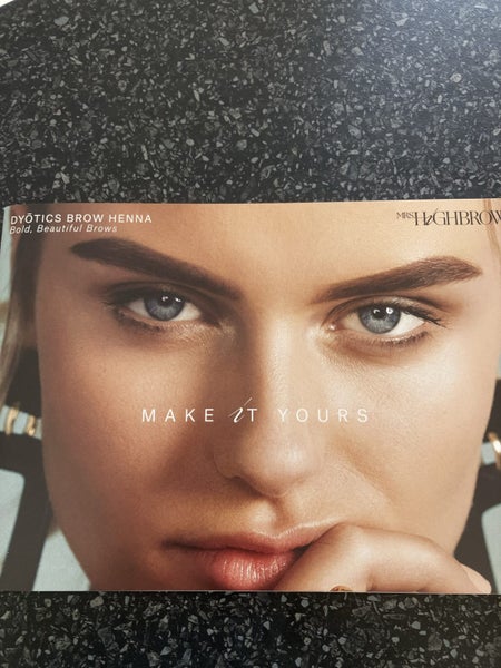 Dyotics Henna Brow Kit Carousel 3