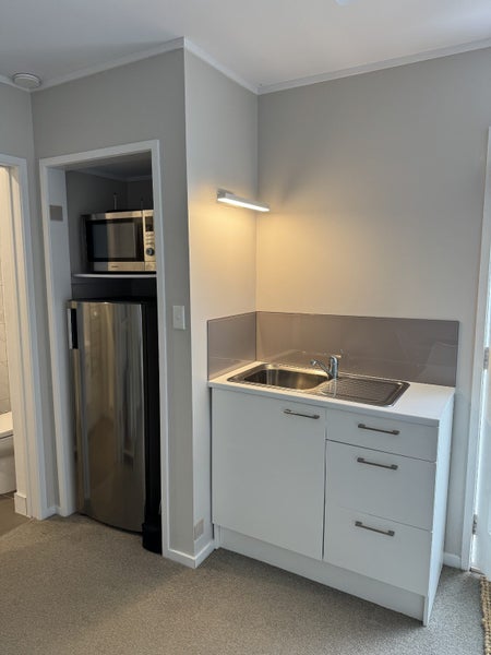 Hillcrest, 1 bedroom64650338504834111