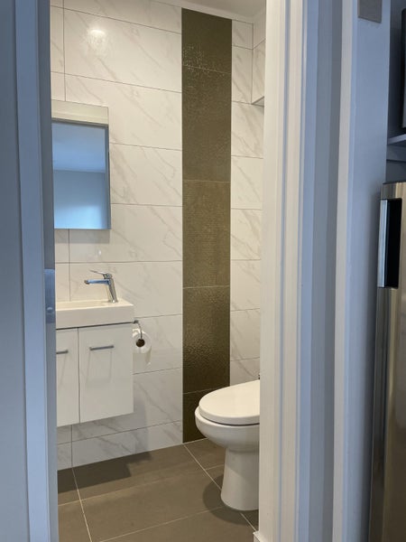 Hillcrest, 1 bedroom64650338504834114