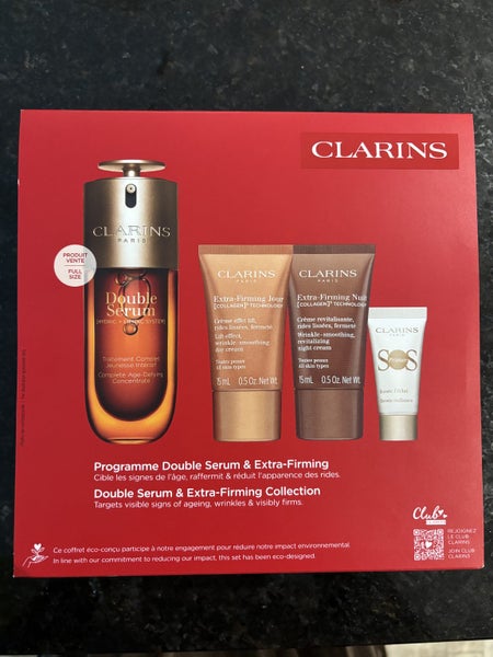 Clarins double serum and extra firming collection Carousel 2