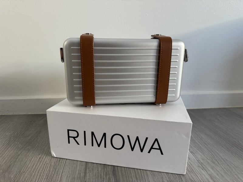 RIMOWA Personal Aluminium Cross-Body – Silver/Tan – Used Once, Excellent64419337676929111