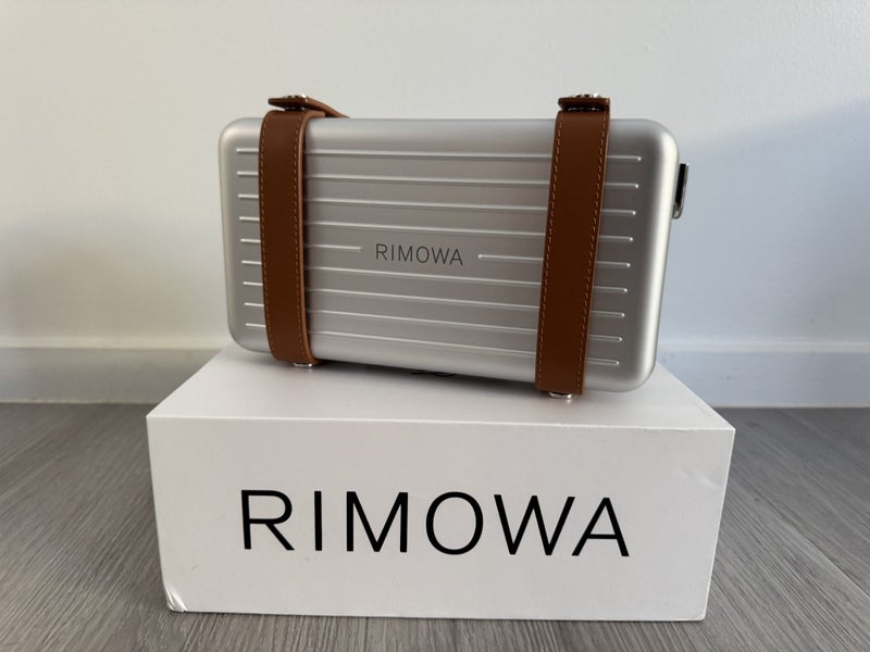 RIMOWA Personal Aluminium Cross-Body – Silver/Tan – Used Once, Excellent64419337676929110